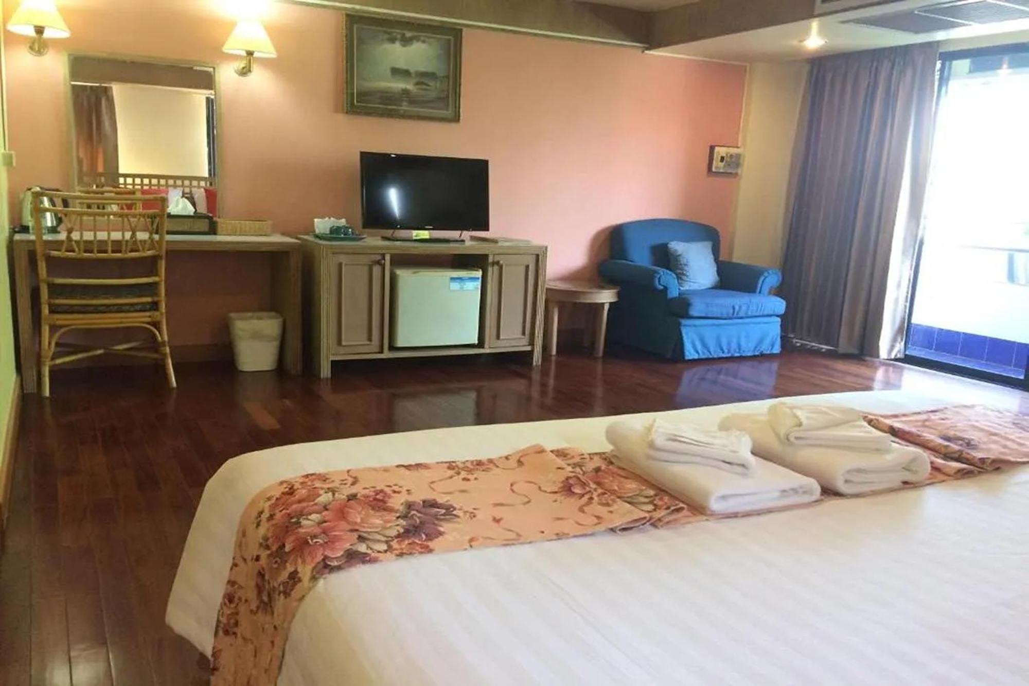 Pin Hotel Λαμπάνγκ Εξωτερικό φωτογραφία